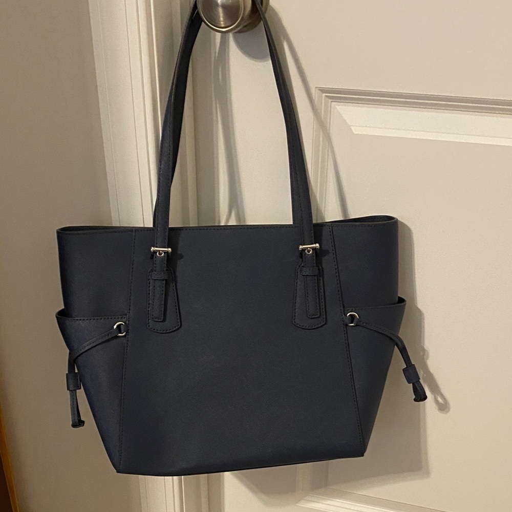 NWT Michael Kors Navy Saffiano Leather Tote